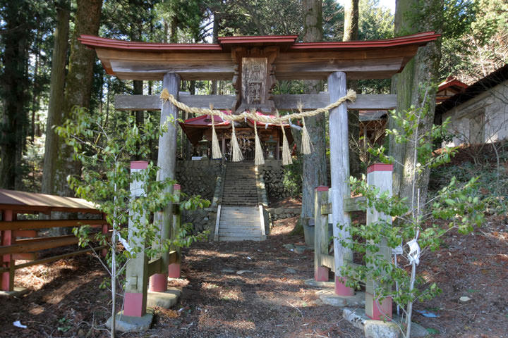 白山神社