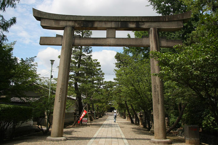 御香宮神社